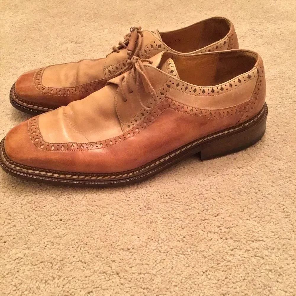 Mezlan Costa Two-Tone Wingtip Oxford
